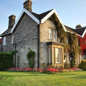 Carlton Lodge